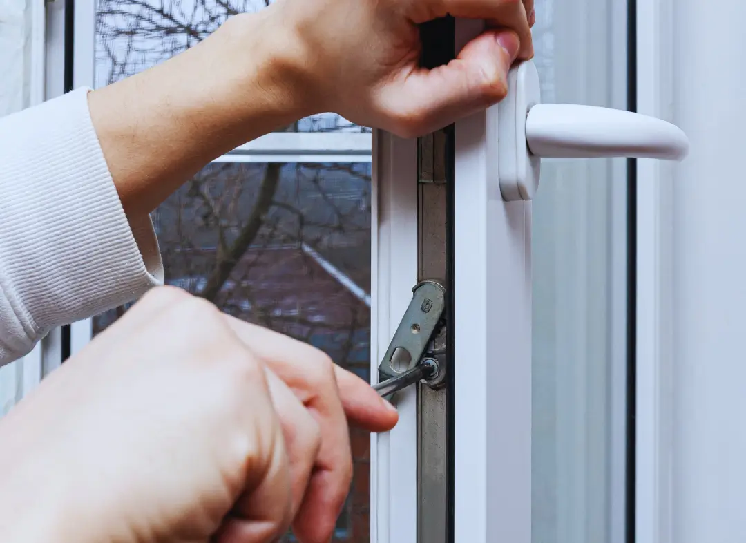 Réparation serrure de fenêtre Tende